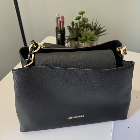 MICHAEL KORS PORTIA BLACK SAFFIANO LEATHER - Picture 1 of 5